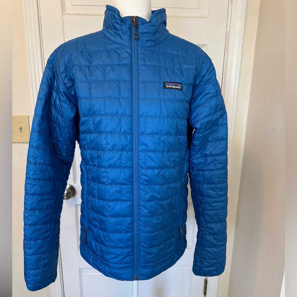 Patagonia Blue Puffer Jacket with Insulation and Stand-Up Collar